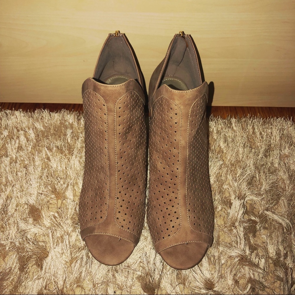 Open Toe Booties - Picture 3 of 3